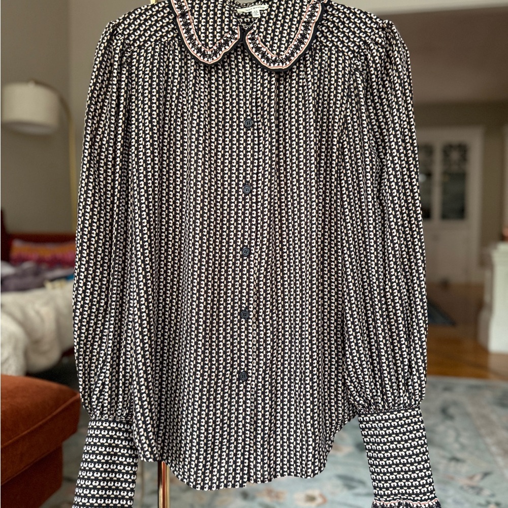 Max Studio Black and White Geometric Blouse